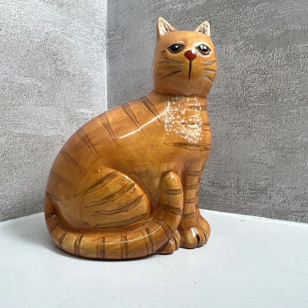 Linda Spivey Farmhouse Country Cats Salt Shaker Tabby